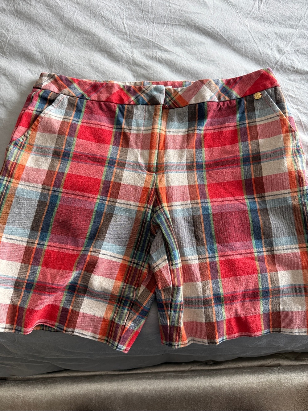 Trina Turk Cotton Moss Plaid Bermuda Shorts in Red Size 12 Like NEW